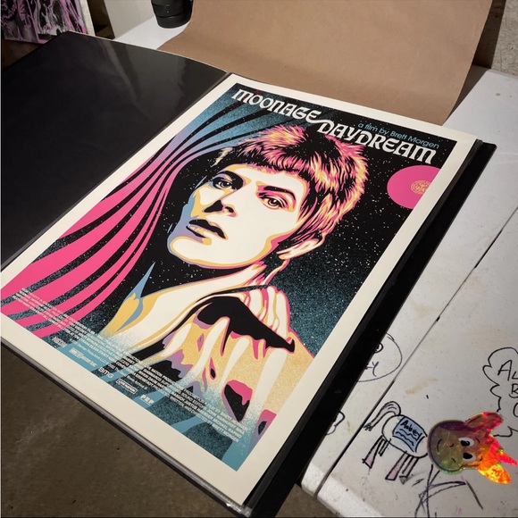 David Bowie Poster Obey Moonage Daydream 18x24” Screen Print Shepard Fairey - Picture 5 of 9